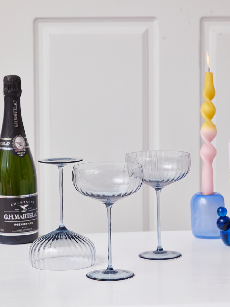 Weinglas, Rotweinglas, Weißweinglas, Remix von Sophie, mundgeblasenes Weinglas, Bohrerdeckel, Champagnerglas blauer Rauch.