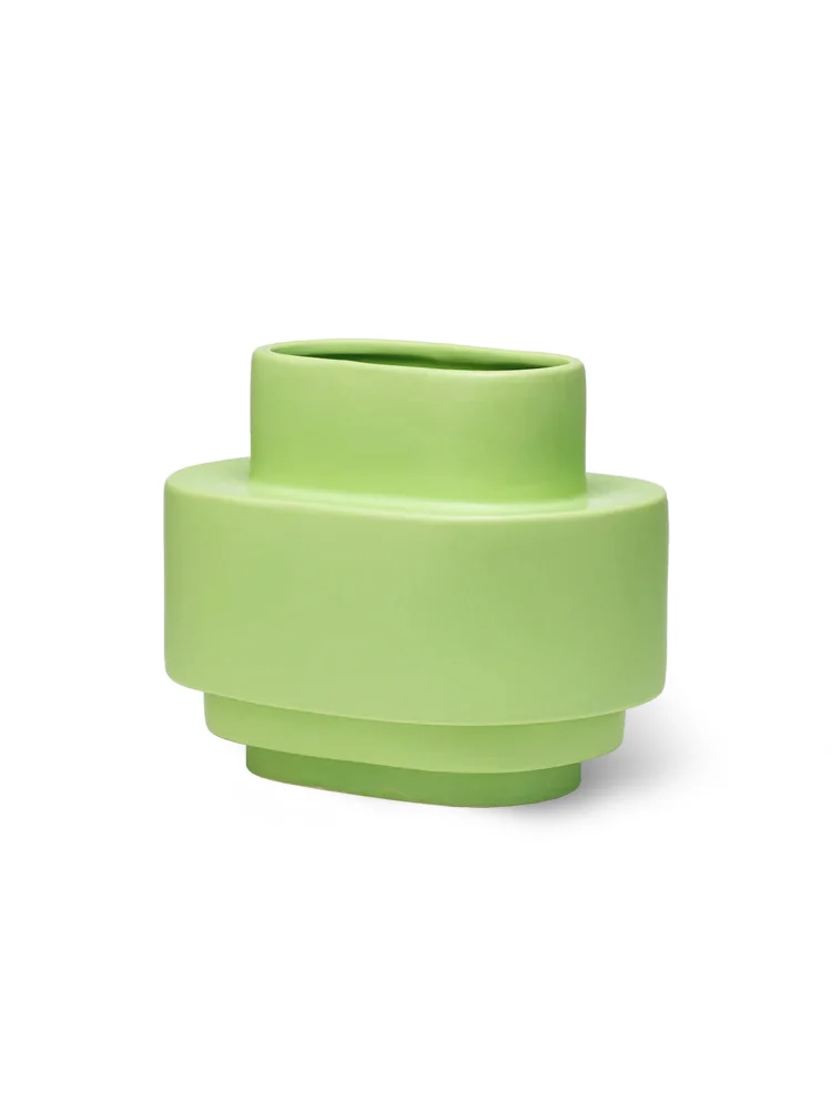 Remix von Sofie, Stences, Vase, grafische Vase, Keramikvase, grüne Vase, dänisches Design, Schichtvase, Schichtvase 02, Innenarchitektur.