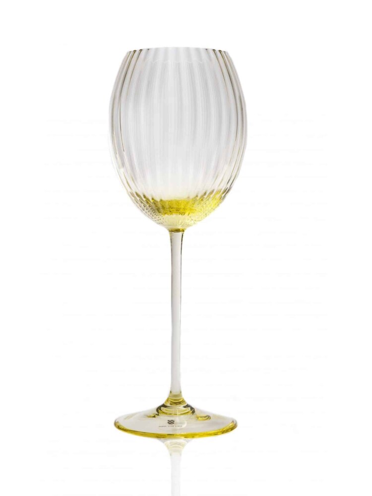 gelbes Weinglas, Lyon, anna von lipa, mundgeblasenes Glas, tschechisches Glas, handgemacht, Bohrdeckel, Remix von Sofia, Design,