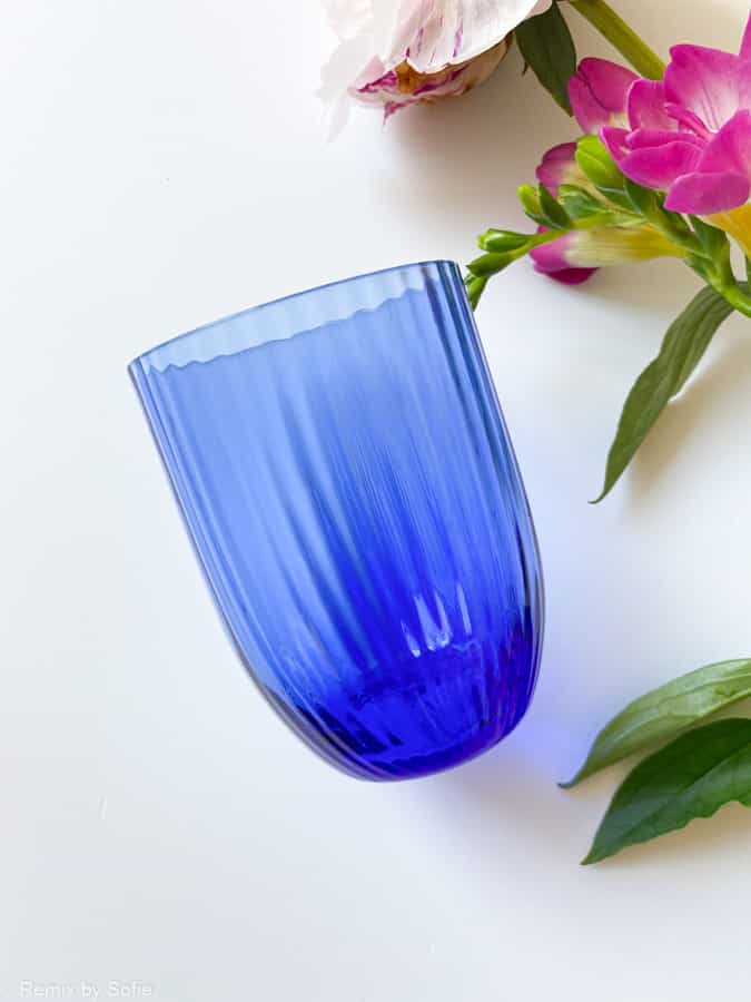 Bambus in Beryll, anna von lipa, Remix von Sofie, anna von lipa glass, mundgeblasenes Glas, handgeblasenes Glas, Glas, Trinkglas, Wasserglas, farbiges Glas, Mix- und Mattckglas, Mix & Mattckglas, Tumbler, Waweglas, Wirbelglas, Harlekinglas, Spiralglas, Bambusglas, Olivenglas, Tischbezug, anna von lipa glass, anna von lipa retailer