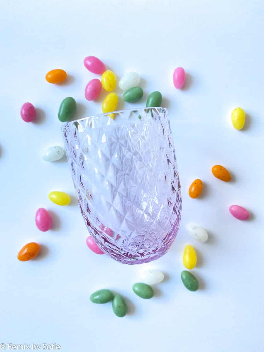 Anna Von Lipa, Remix von Sofie, Anna Von Lipa Glas, Handgeblasenes Glas, Handgeblasenes Glas, Glas, Trinkglas, Wasserglas, farbiges Glas, Mix- und Mattckglas, Mix & Mattckglas, Tumbler, Waweglas, Wirbelglas, Harlekinglas, Spiralglas, Bambusglas, Olivenglas, Tischbezug
