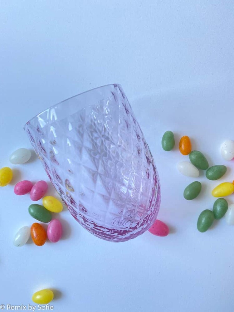 Anna Von Lipa, Remix von Sofie, Anna Von Lipa Glas, Handgeblasenes Glas, Handgeblasenes Glas, Glas, Trinkglas, Wasserglas, farbiges Glas, Mix- und Mattckglas, Mix & Mattckglas, Tumbler, Waweglas, Wirbelglas, Harlekinglas, Spiralglas, Bambusglas, Olivenglas, Tischbezug