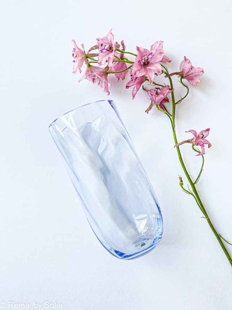 longdrink swirl babyblue, anna von lipa glass, anna lipa retailer, farbiges glas, mundgeblasenes glas, trinkglas, trinkglas, longdrink, trinkglas, großes wasserglas,