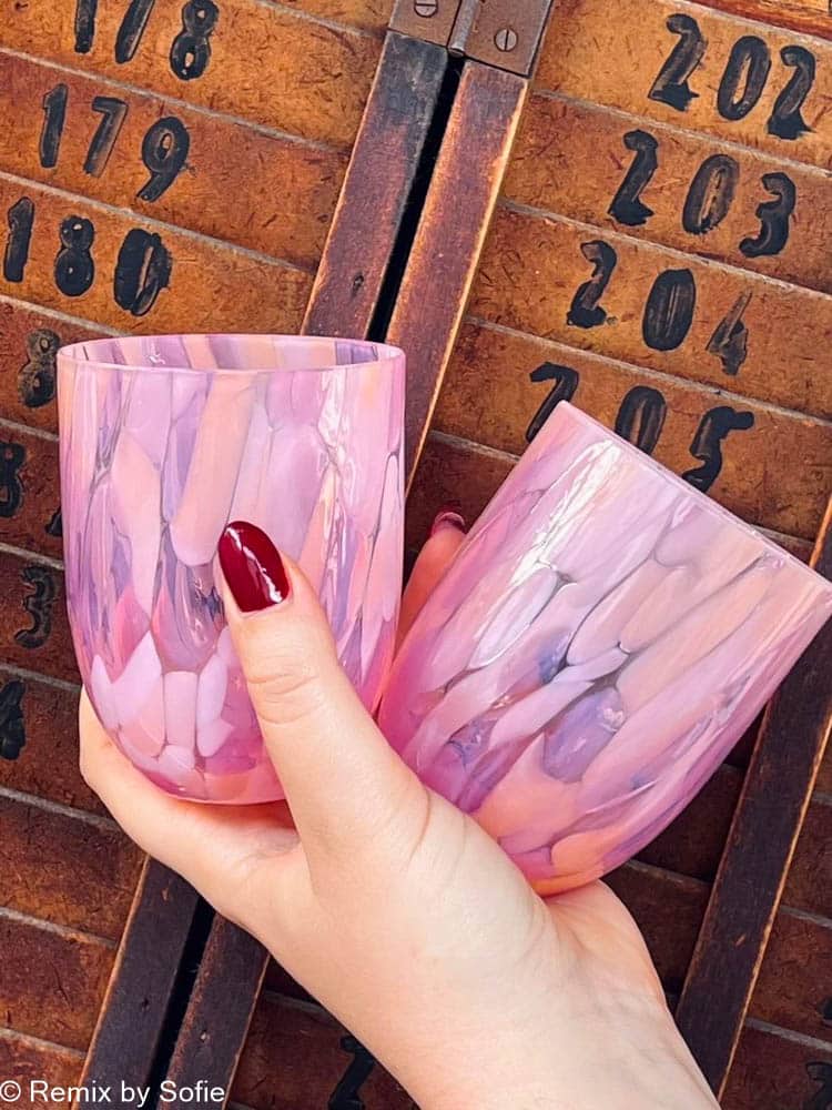 Wasserglas, anna von lipa mix & match, Tumbler, Wasserglas, Trinkglas, Trinkglas, farbiges Glas, Remix von sofie, anna von lipa glass, anna von lipa retailer, Bohemiaglas, Mundglas, Konfettiglas, Spritzer Glas, Tischbezug, Spritzglas, anna von lipa Händler, Tischbezug