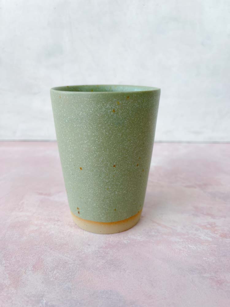 hoch ø-cup - Tasse ohne Griff, Bornholms Keramikfabrik in grün