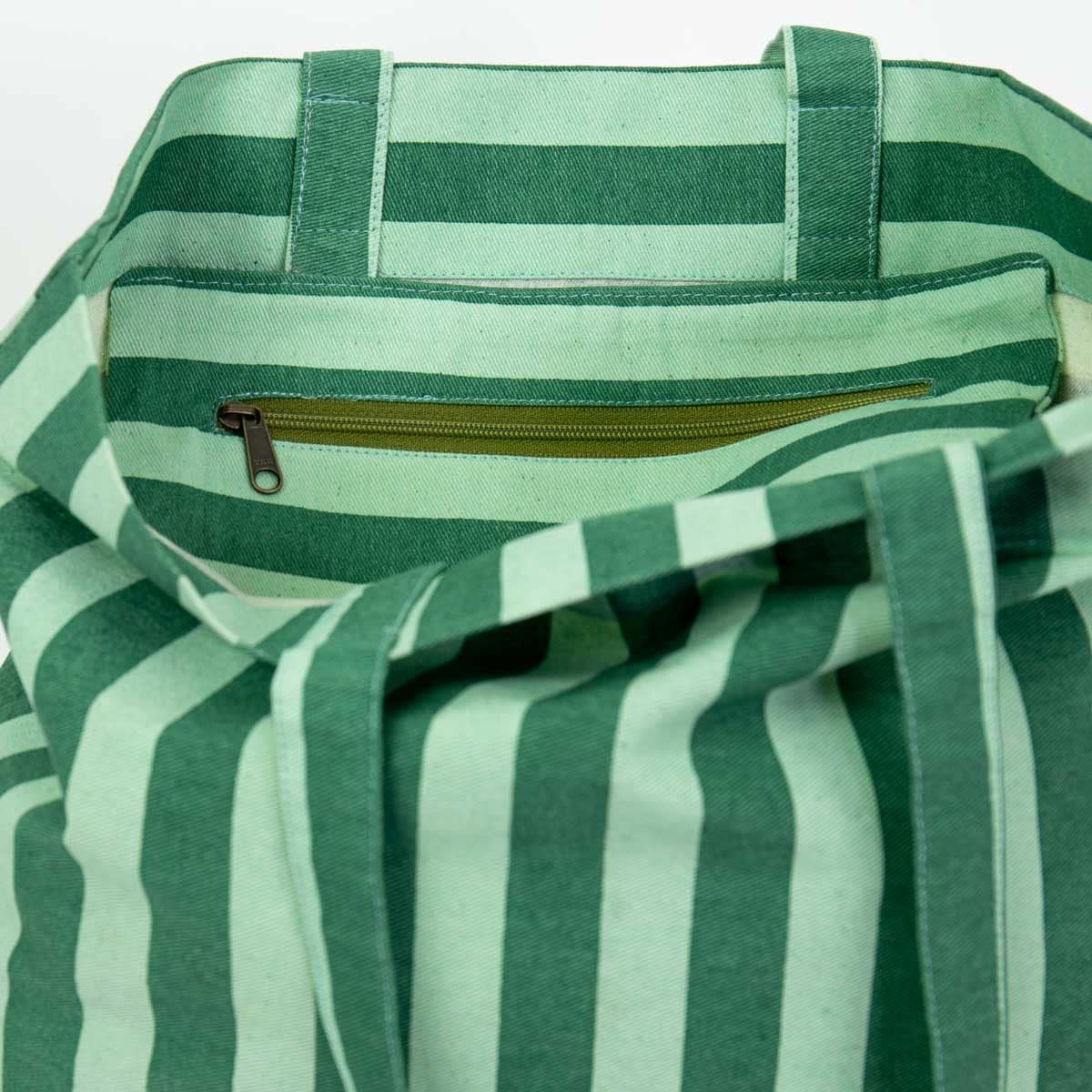 Remix von Sofia, Afroart, Tasche, Tasche, gestreifte Tasche, gestreifte Tasche, Baumwolltasche, gestreifte Tasche.