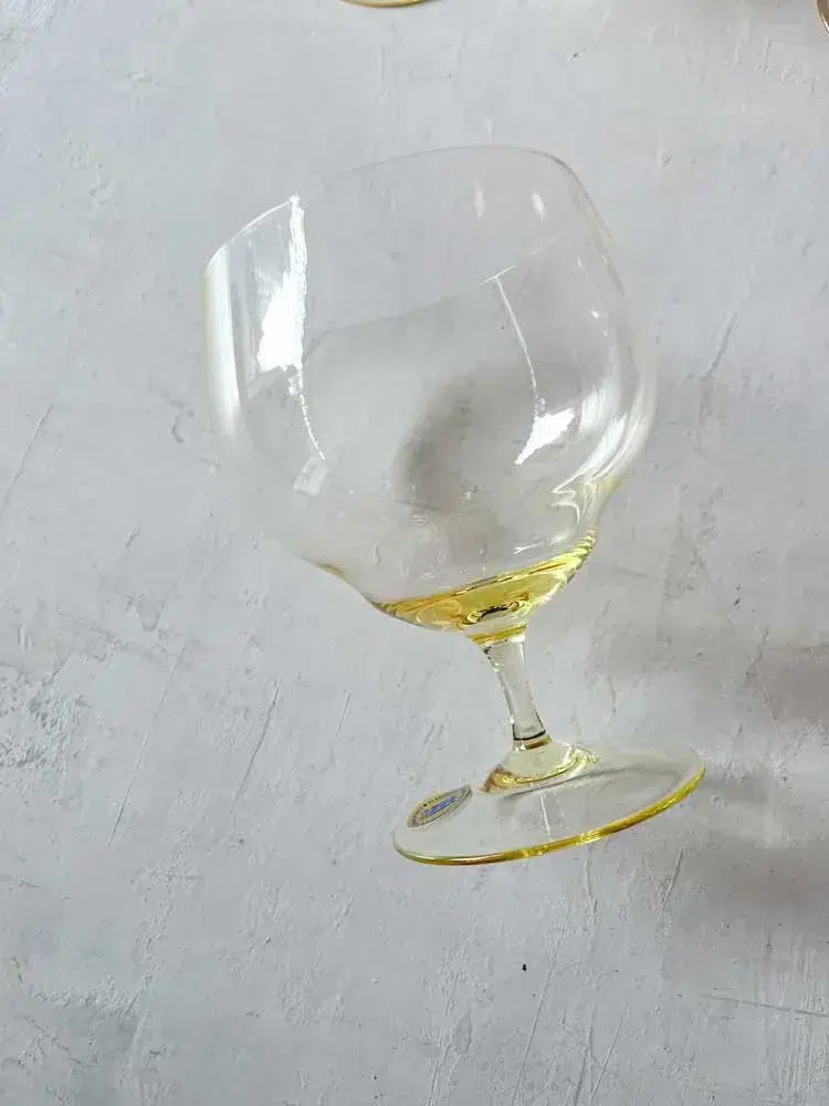 Cognac Glas in gelb
