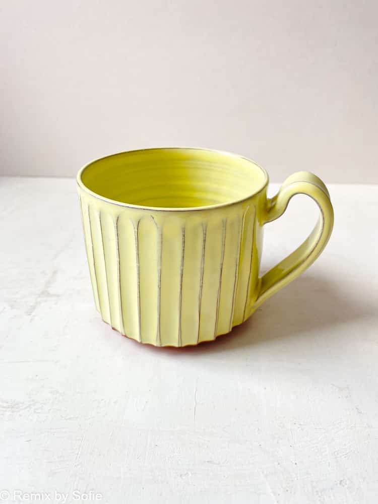 triné lise Keramik, gerillte Tasse, Tasse, handgedrehte Tasse, Keramiktasse, Teetasse, Kaffeetasse, Latte Tasse, Tasse mit Griff, Triné lise Keramik, Cappucino Tasse, Steinzeugtasse, Keramiktasse, Tasse,