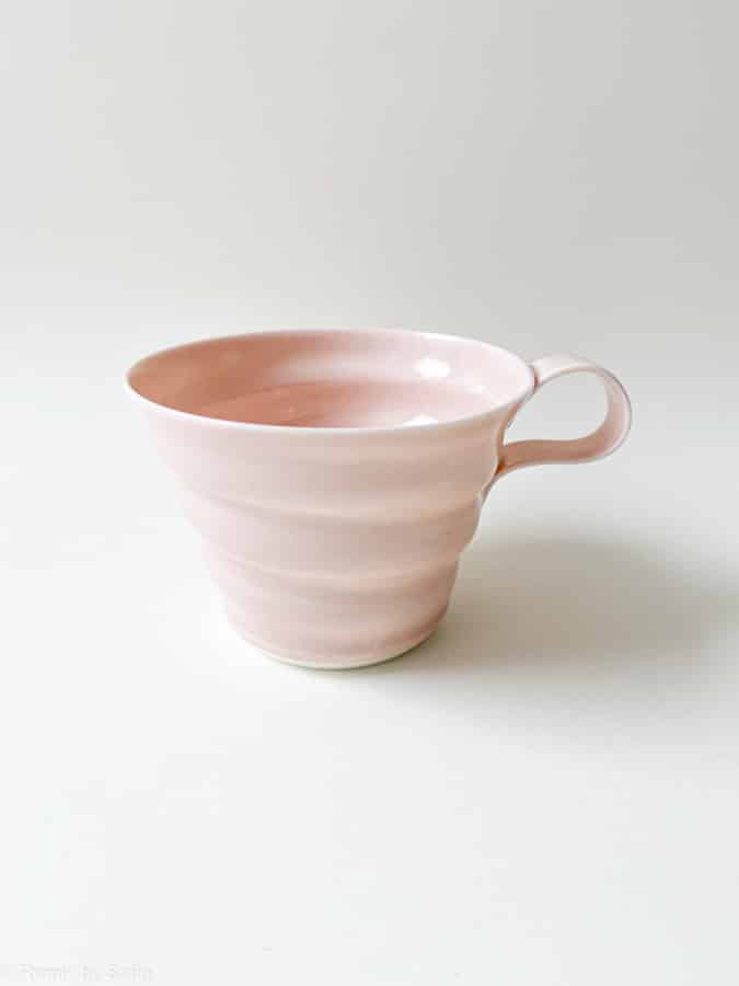 rikke maglesen Keramik, Pulver Porzellantasse, Kaffeetasse, Tasse, pastellfarbene Tasse, Kaffeetasse, Teetasse.
