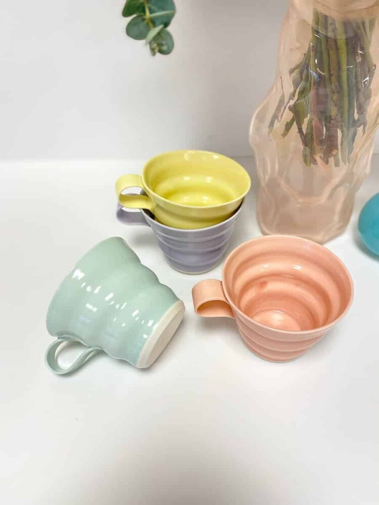 rikke maglesen Keramik, Porzellantasse, Kaffeetasse, Tasse, pastellfarbene Tasse, Kaffeetasse, Teetasse.