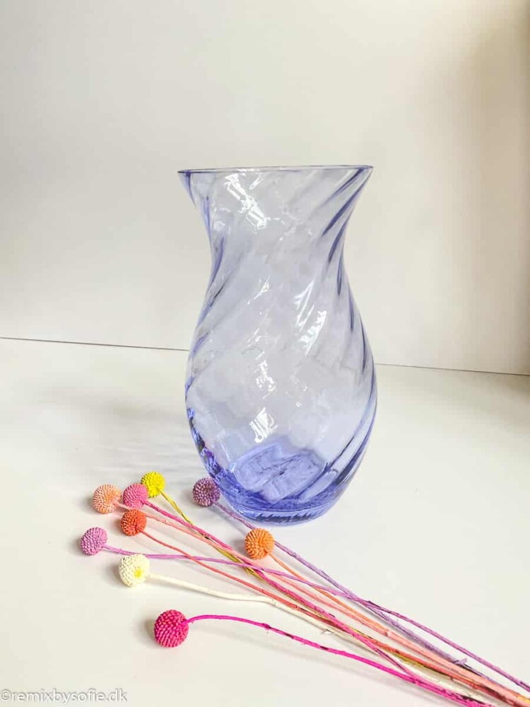 Anna von Lipa Oslo wirbeln Vase in das genähte Purpur