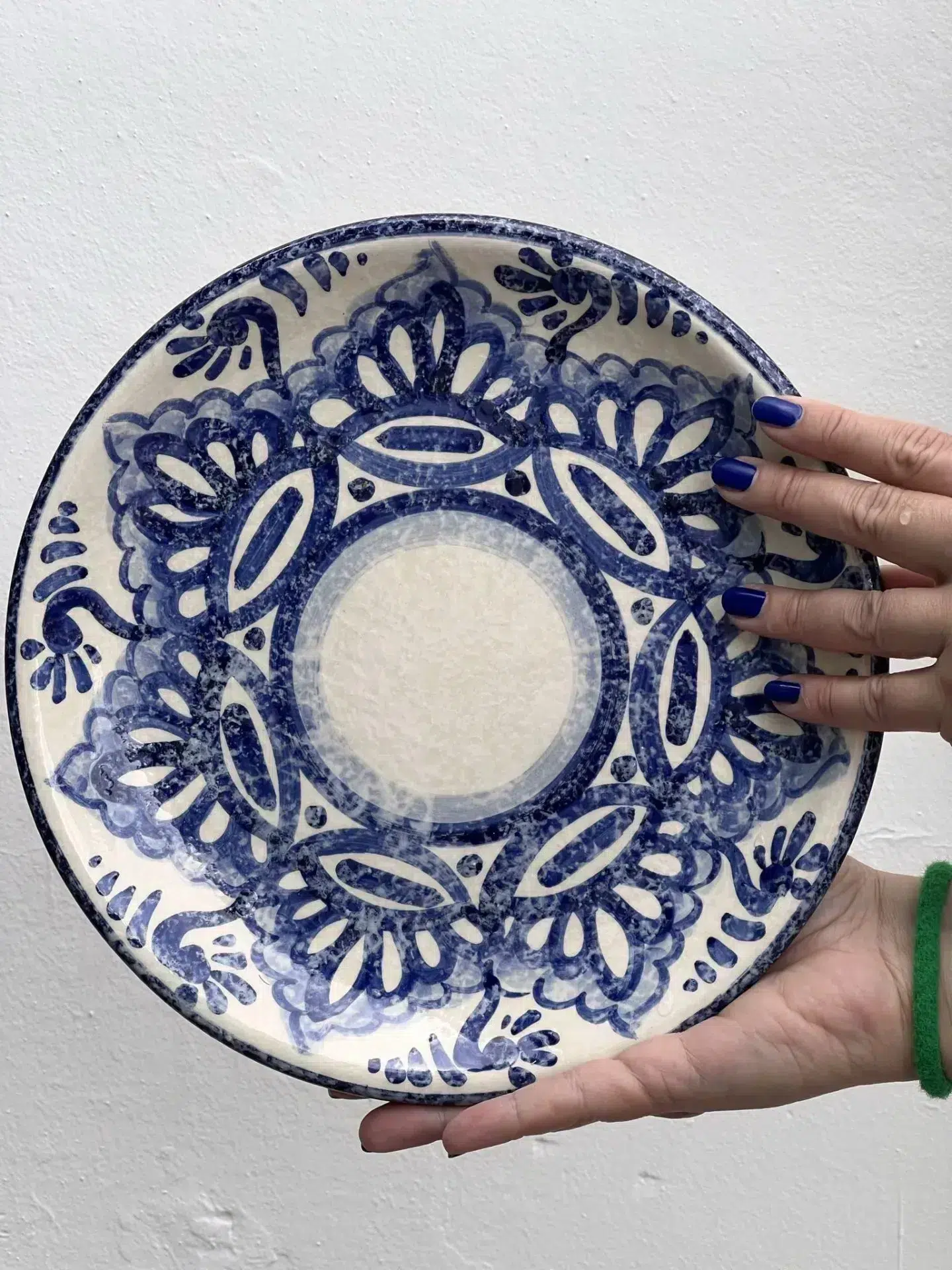 Keramikplatte in Andalusien blau vertraut