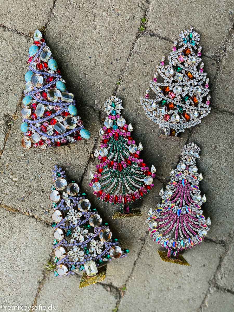 Weihnachtsbäume im Strass