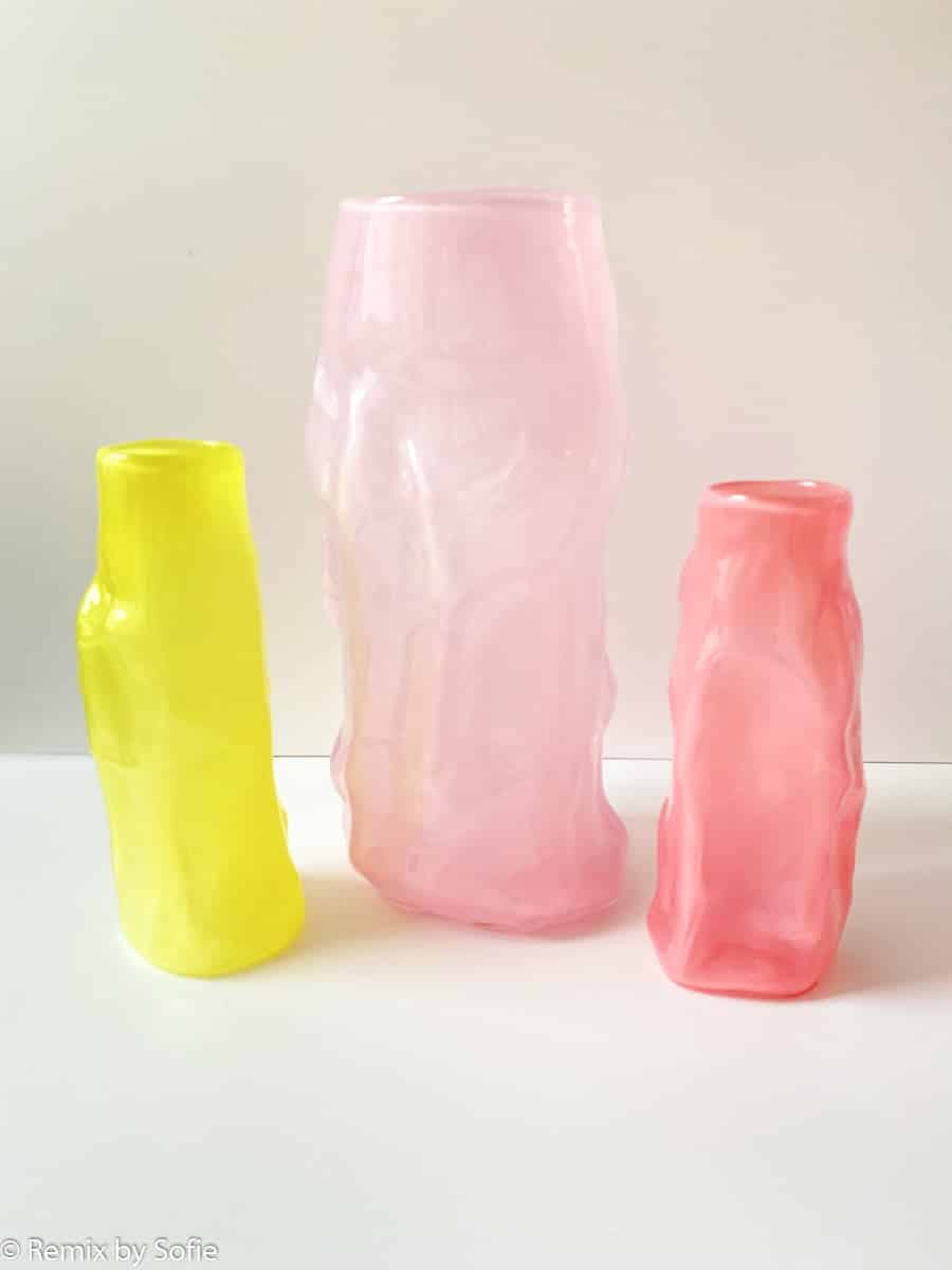 Marie Retpen Vase, Vasen, Blumenvase, mundgeblasenes Glas, blumenmundgeblasene Vase, Lockenvase, Vase in organischer Form, gelockte Vase, Remix von Sofie