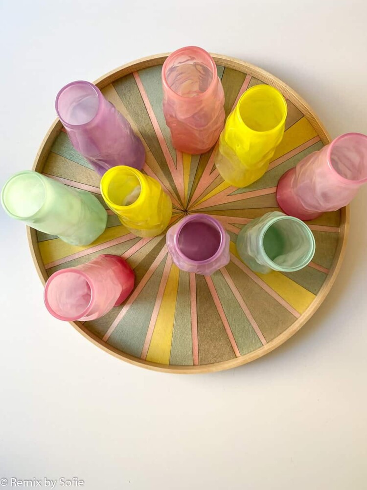Marie Retpen Vase, Vasen, Blumenvase, mundgeblasenes Glas, blumenmundgeblasene Vase, Lockenvase, Vase in organischer Form, gelockte Vase, Remix von Sofie