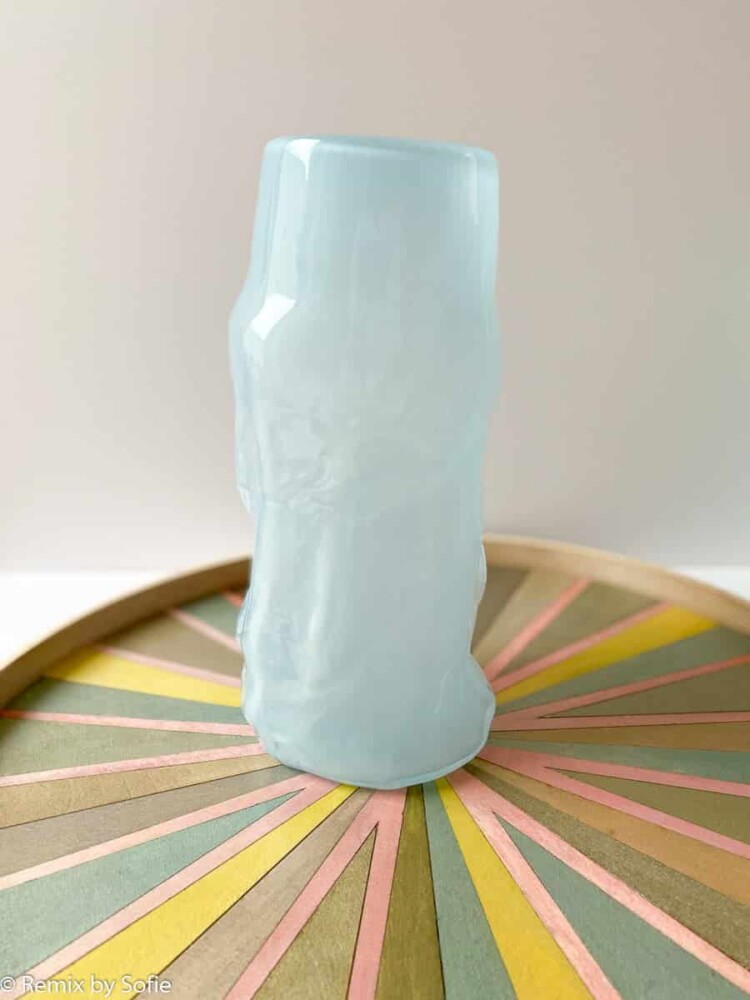 Marie Retpen Vase, Vasen, Blumenvase, mundgeblasenes Glas, blumenmundgeblasene Vase, Lockenvase, Vase in organischer Form, gelockte Vase, Remix von Sofie