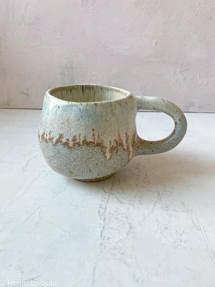 Schöne Tasse mit breiten Rillen in Minzblau, Tasse in Minzblau, Keramikbecher, Keramikbecher, gelbe Tasse, Remix von Sophie, Mia Limettenbirke.
