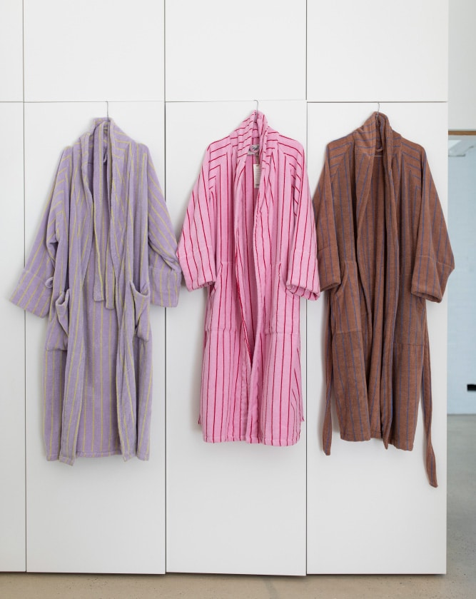 Remix von Sofia, Bongusta, Robe, Robe, Naram, Naram Robe, Badezimmer, Robe aus Baumwolle.
