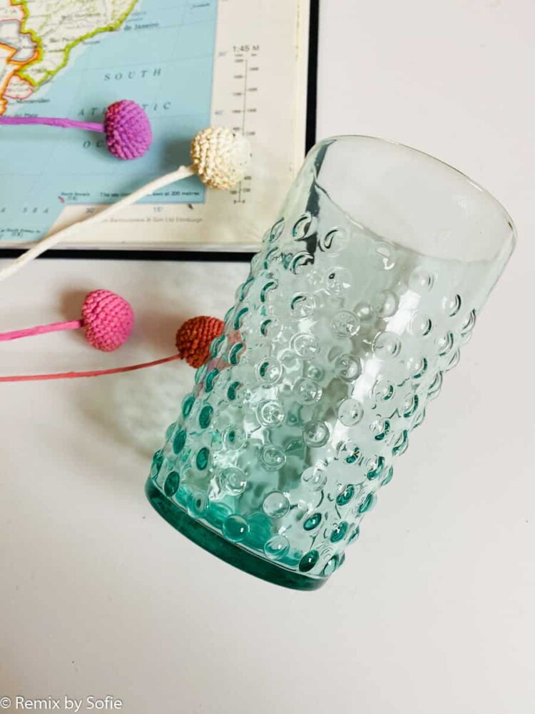 anna von lipa, anna von lipa Igelglas, Igelglas, Wasserglas, Trinkglas, Glas in Igelglas, Beryllglas.