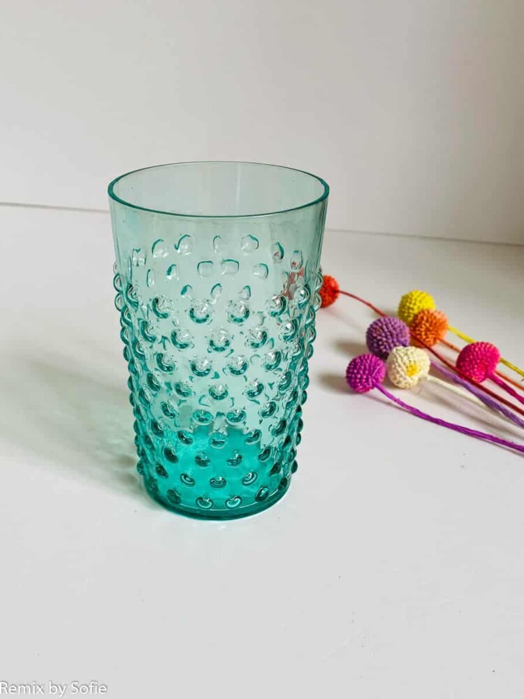 anna von lipa, anna von lipa Igelglas, Igelglas, Wasserglas, Trinkglas, Glas in Igelglas, Beryllglas.