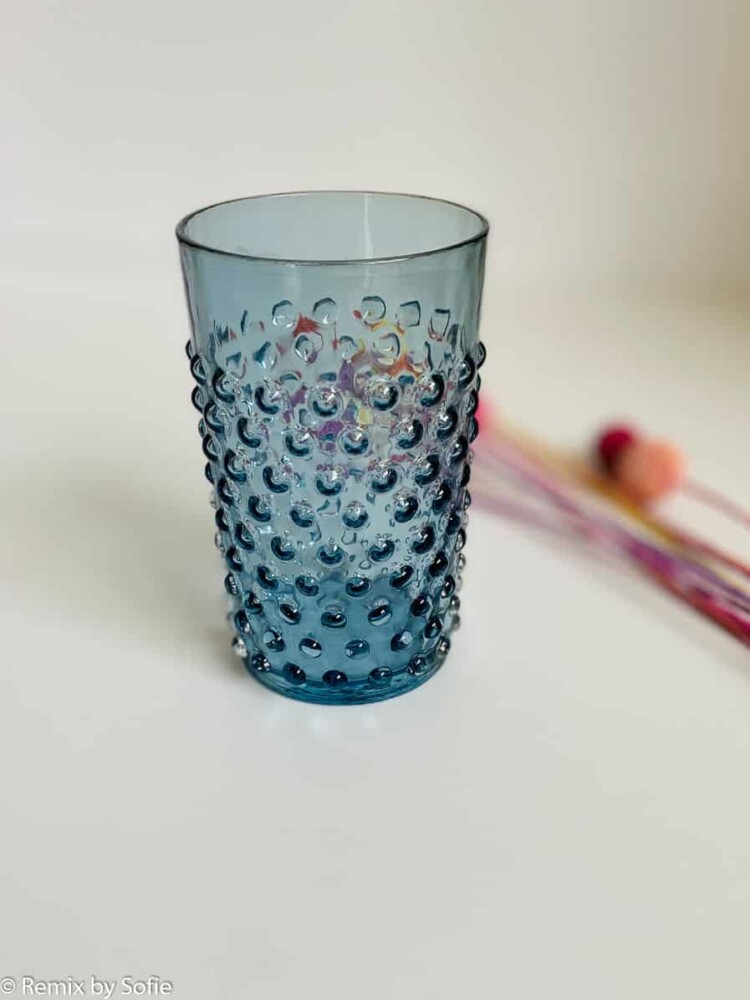 Anna von Lipa, Anna von Lipa Stachelglas, Stachelglas, Wasserglas, Trinkglas, Glas in Stachelglas Stachelglas blau Rauch.