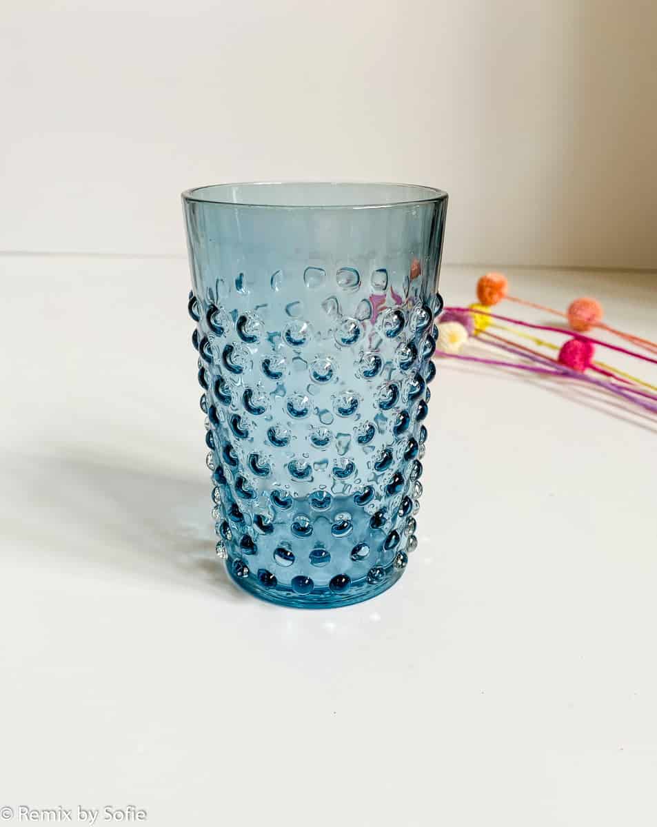 Anna von Lipa, Anna von Lipa Stachelglas, Stachelglas, Wasserglas, Trinkglas, Glas in Stachelglas Stachelglas blau Rauch.