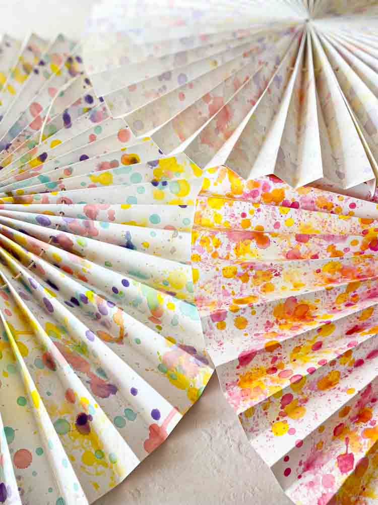 handgefertigter Lampenschirm, gefalteter Lampenschirm, Lampenschirm aus rosa Rosenlampen, Remix von Sofia, Spritzlampenschirme.
