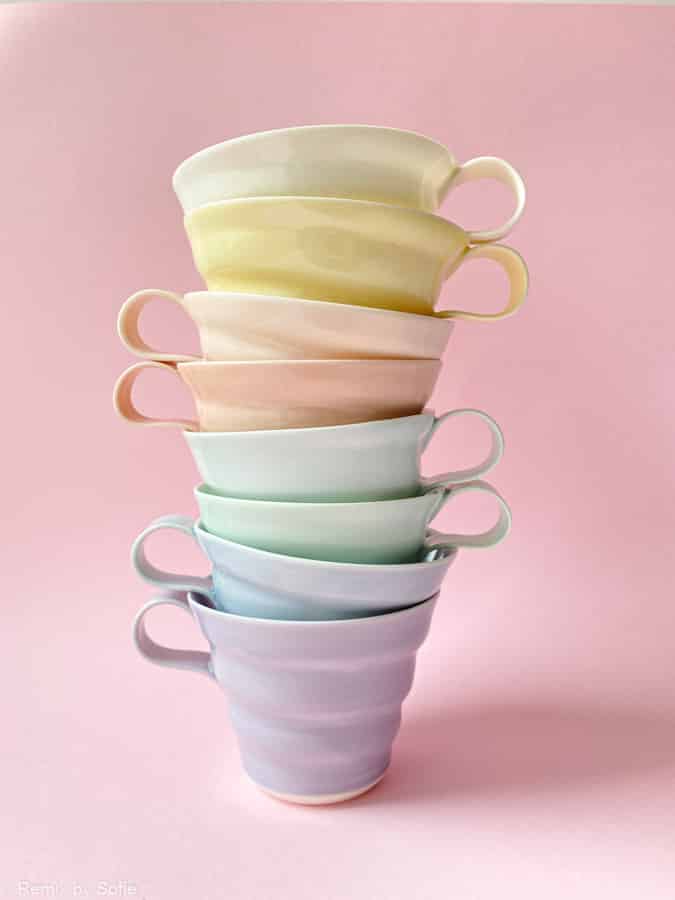 Ricke fehlende Keramik, Porzellantasse, Kaffeetasse, Tasse, pastellfarbene Tasse, Kaffeetasse, Teetasse.