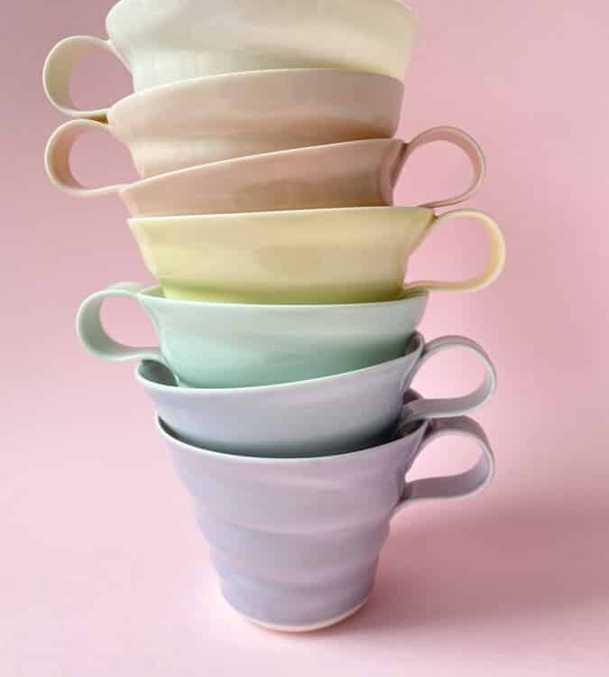 rikke maglesen Keramik, Porzellantasse, Kaffeetasse, Tasse, pastellfarbene Tasse, Kaffeetasse, Teetasse.