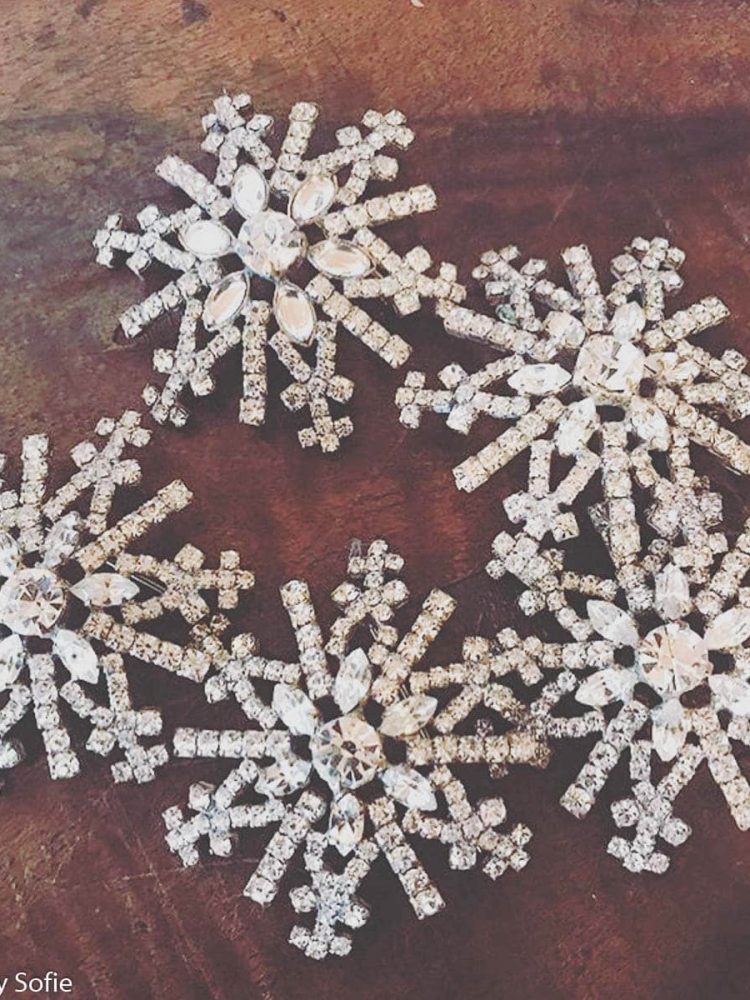 Brosche, Brosche in Strass, Schneeflocke , Strass Schneeflocke,