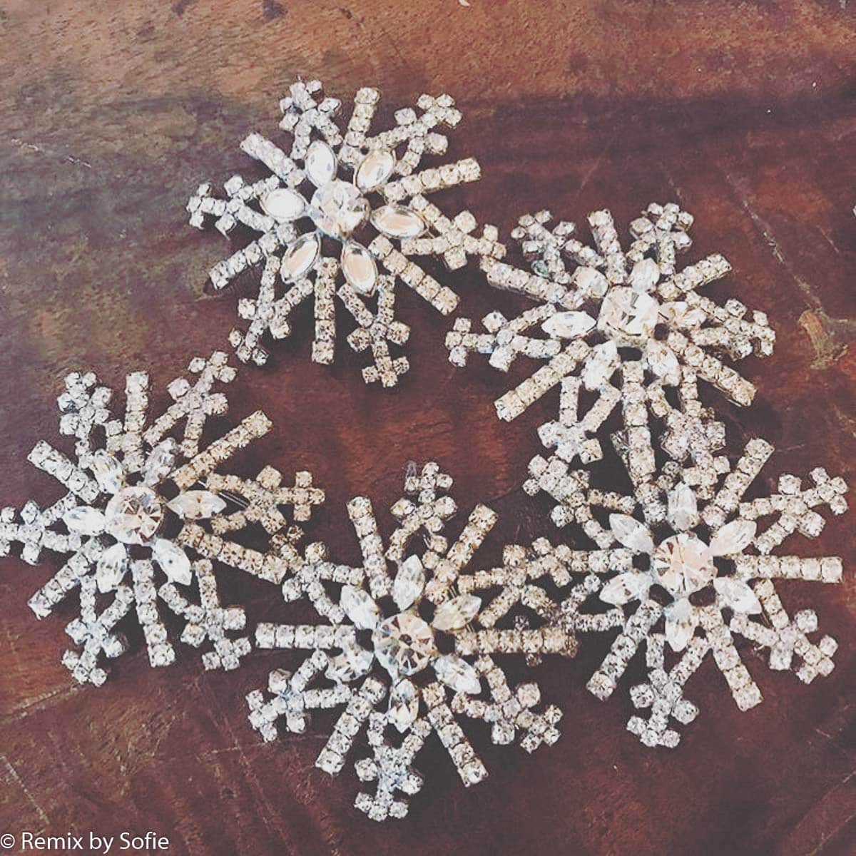 Brosche, Brosche in Strass, Schneeflocke , Strass Schneeflocke,