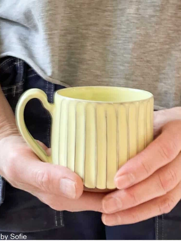 triné lise Keramik, gerillte Tasse, Tasse, handgedrehte Tasse, Keramik-Tasse, Teetasse, Kaffeetasse, Latte Tasse, Tasse mit Griff, Triné lise Keramik, Cappucino Tasse, Steinzeug-Tasse, Keramik-Tasse, Schimmel,
