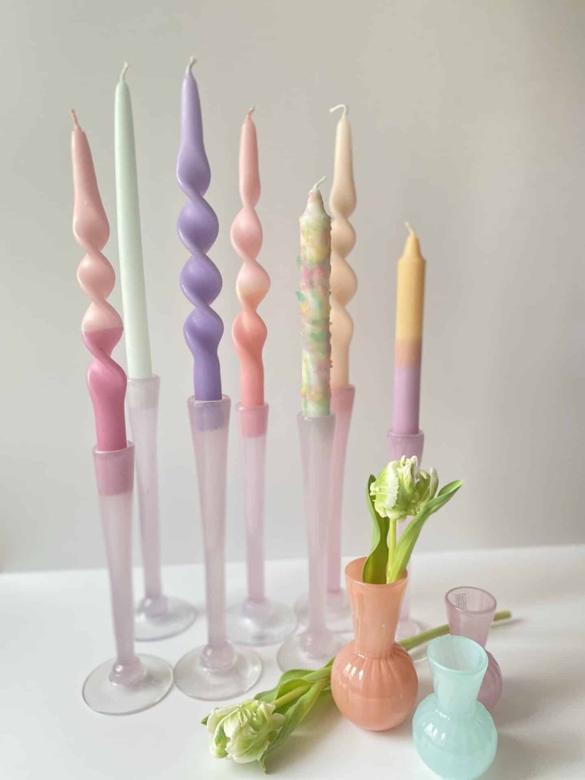 Kerzenständer, Kerzenständer, mundgeblasener Kerzenständer, mundgeblasene Kerzenständer, opales Glas, opale Kerzenständer, opale Glaskerzenständer, opales Glas, anne flohr, Remix durch Sofie, Tischeinstellung