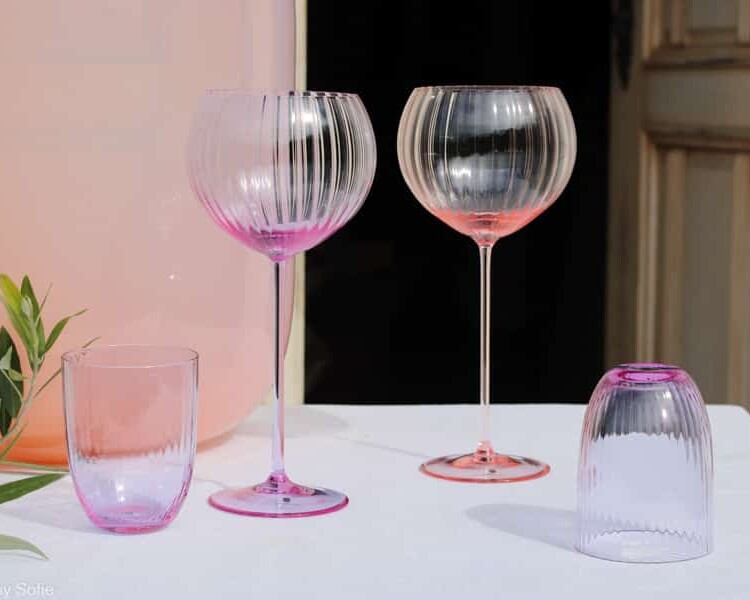 Weinglas, handgeblasen, rosa Glas, Remix von Sofia, Anna von Lipa Weinglas, Rotweinglas, Weinglas, mundgeblasenes Weinglas, Weinglas, Lyon Weinglas.