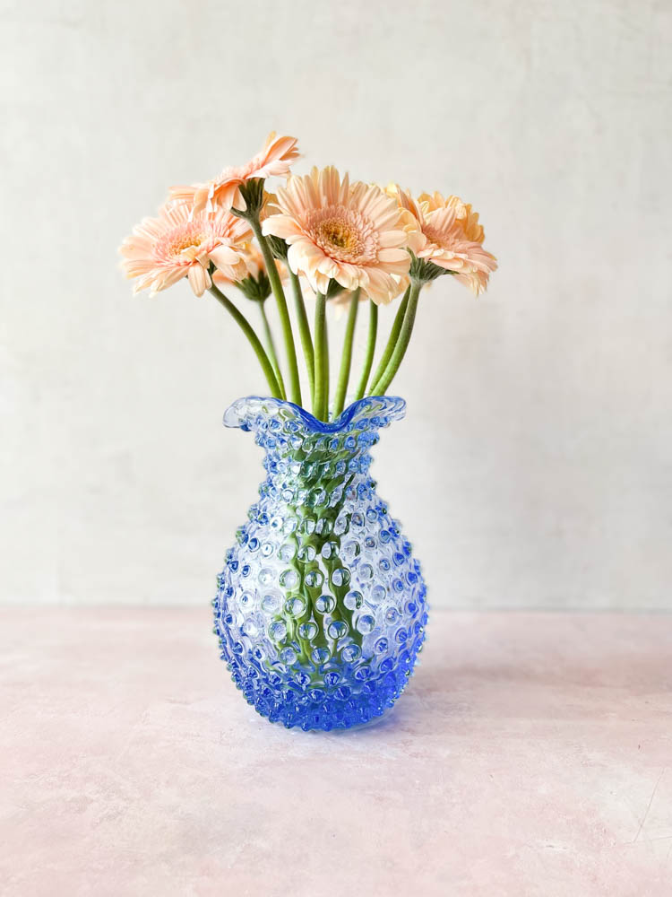 Anna von Lipa Spitze Vase hellblau (6)_web