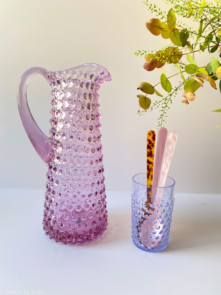 hellviolett, Neodym-Krug, lila Igelkrug, rosa Krug, Krug, Tischbezug, Wasserkrug mit Griff, Remix von Sofie, anna von lipa Krug, anna von lipa Igelkrug, Igelkrug, Igelkrug, Igelkrug Kanne, Hobnail Kanne, Hobnail Glas, Igel Glas Kanne, andere von Lipa hohen Krug, Eiffel Krug, andere von Lipa Glas, andere von Lipa Händler