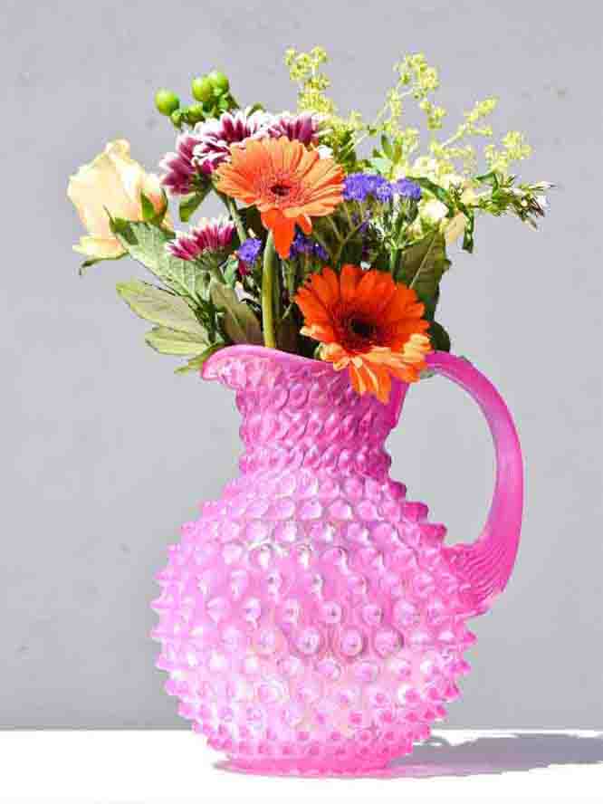 rosa Opalglas, 2 Liter Topf in opak, Opalglas, Opaltopf, Mundgeblasener Opalglastopf, Remix von Sofie, 2 Liter Topf, anna von Lipa Igeltopf, Topf in Igelglas, anna von Lipahändler, anna von Lipatopf, anna von lipa Igelkrug, Igelkrug, Igelkrug, Igelkrug, Igelkrug