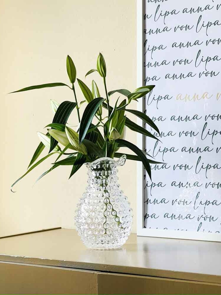 blonde Vase, laze Vase, anna von lipa, remix von Sofie, anna von lipa glas, mundgeblasenes Glas, handgeblasenes Glas, Glas, Glasmalerei,