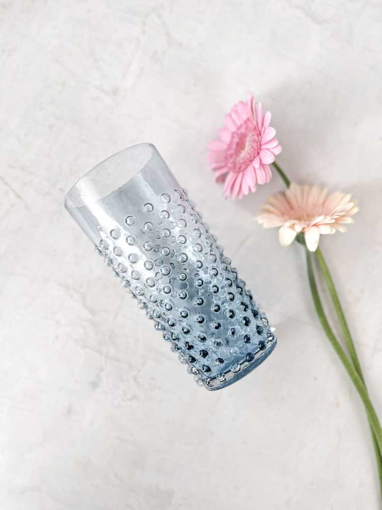 Anna von Lipa, Anna von Lipa Porkupinglas lang trinken Glas in blauem Rauch
