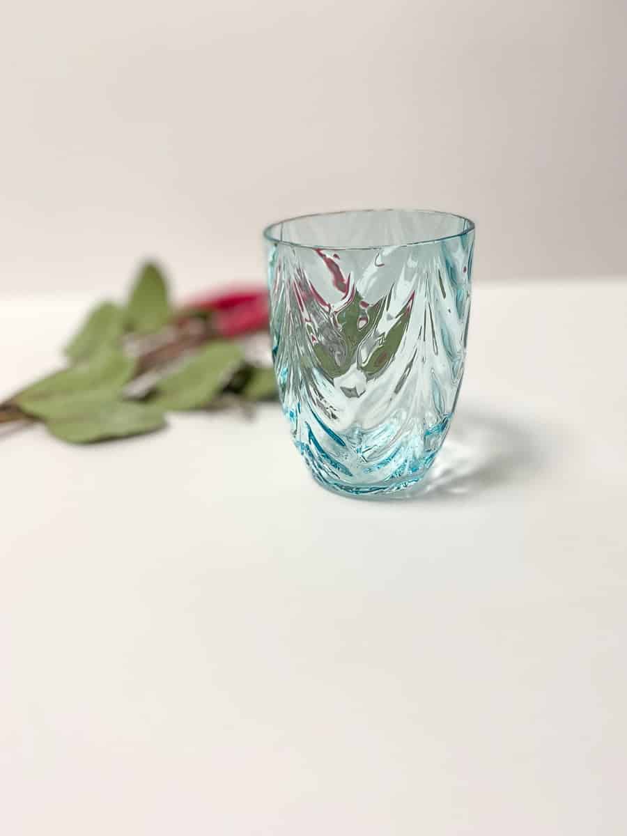 Bambusglas, anna von lipa mix & match, swil glass, wawe glass, harlekin glass, tumbler, wasserglas, trinkglas, trinkglas, gebeizt, hausinnenraum, tischbezug, glas von anna von lipa
