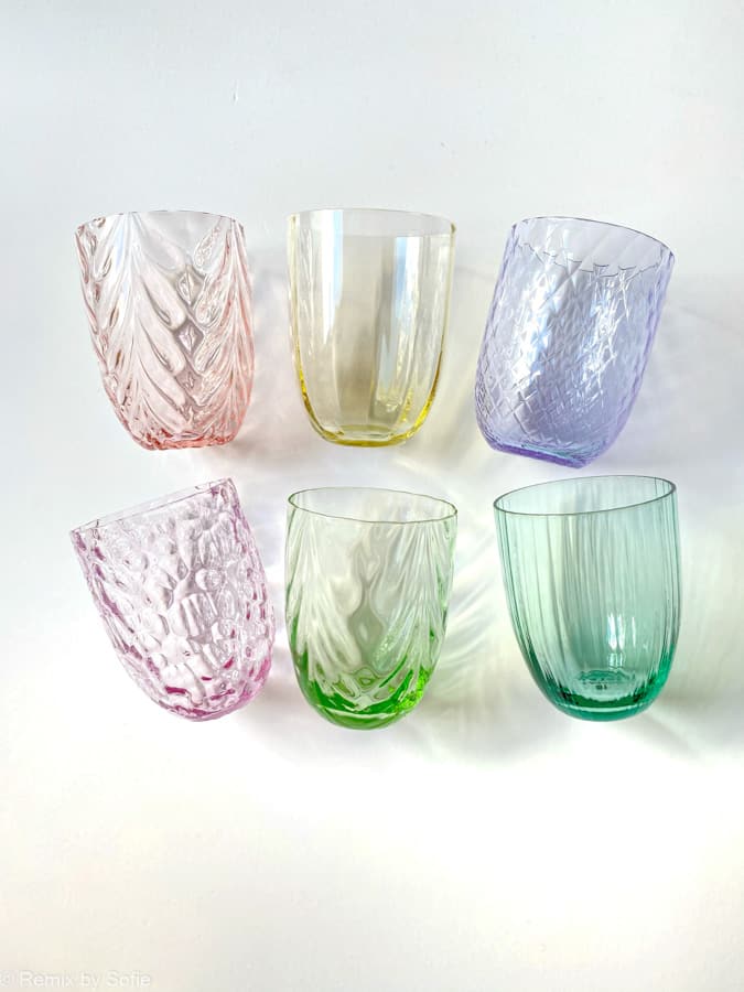 Anna von lipa, Remix von Sofie, Anna von lipa glass, handgeblasenes Glas, handgeblasenes Glas, Trinkglas, Wasserglas, farbiges Glas, Mix- und Mattckglas, Mix & Mattckglas, Becher, Watglas, Wirbelglas, Harlekinglas, Spiralglas, Bambusglas, Olivenglas, Tischbezug, anna von lipa glass, anna von lipa retailer