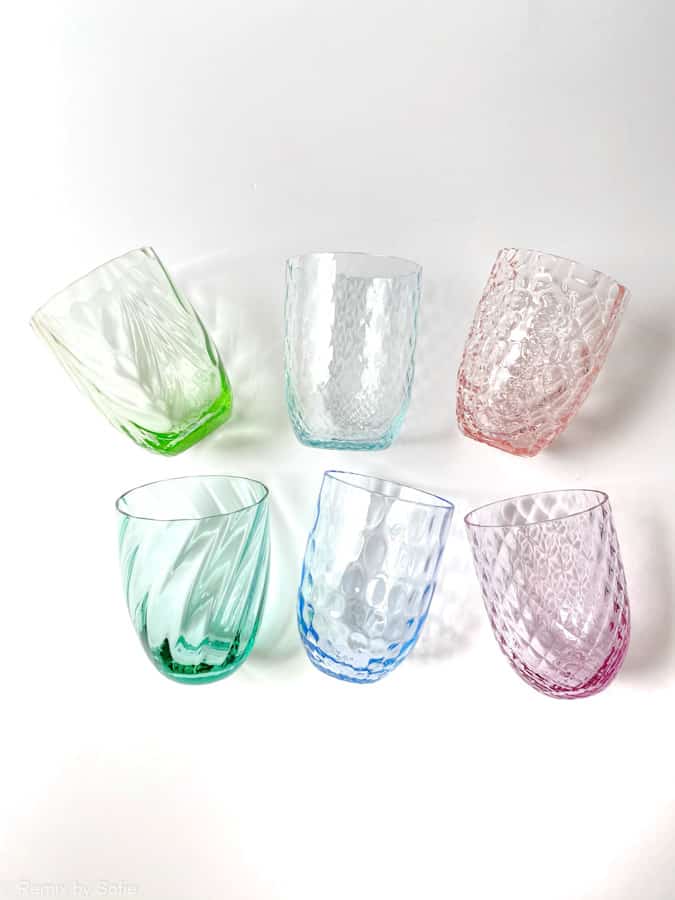 Anna von lipa, Remix von Sofie, Anna von lipa glass, handgeblasenes Glas, handgeblasenes Glas, Trinkglas, Wasserglas, farbiges Glas, Mix- und Mattckglas, Mix & Mattckglas, Becher, Watglas, Wirbelglas, Harlekinglas, Spiralglas, Bambusglas, Olivenglas, Tischbezug, anna von lipa glass, anna von lipa retailer