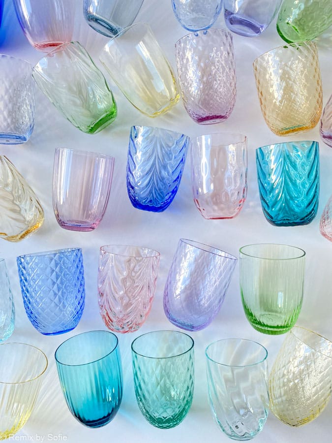 Anna von lipa, Remix von Sofie, Anna von lipa glass, handgeblasenes Glas, handgeblasenes Glas, Trinkglas, Wasserglas, farbiges Glas, Mix- und Mattckglas, Mix & Mattckglas, Becher, Watglas, Wirbelglas, Harlekinglas, Spiralglas, Bambusglas, Olivenglas, Tischbezug, anna von lipa glass, anna von lipa retailer