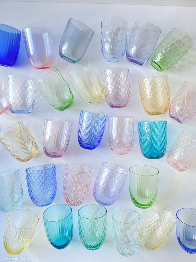 Anna von lipa, Remix von Sofie, Anna von lipa Glas, handgeblasenes Glas, Handgeblasenes Glas, Trinkglas, Wasserglas, farbiges Glas, Mix & Matck Glas, Mix & Matck Glas, Becher, Wawe Glas, Wirbelglas, Harlekin Glas, Spiralglas, Bambusglas, Olivenglas, Tischbezug, anna von lipa glass, anna von lipa retailer