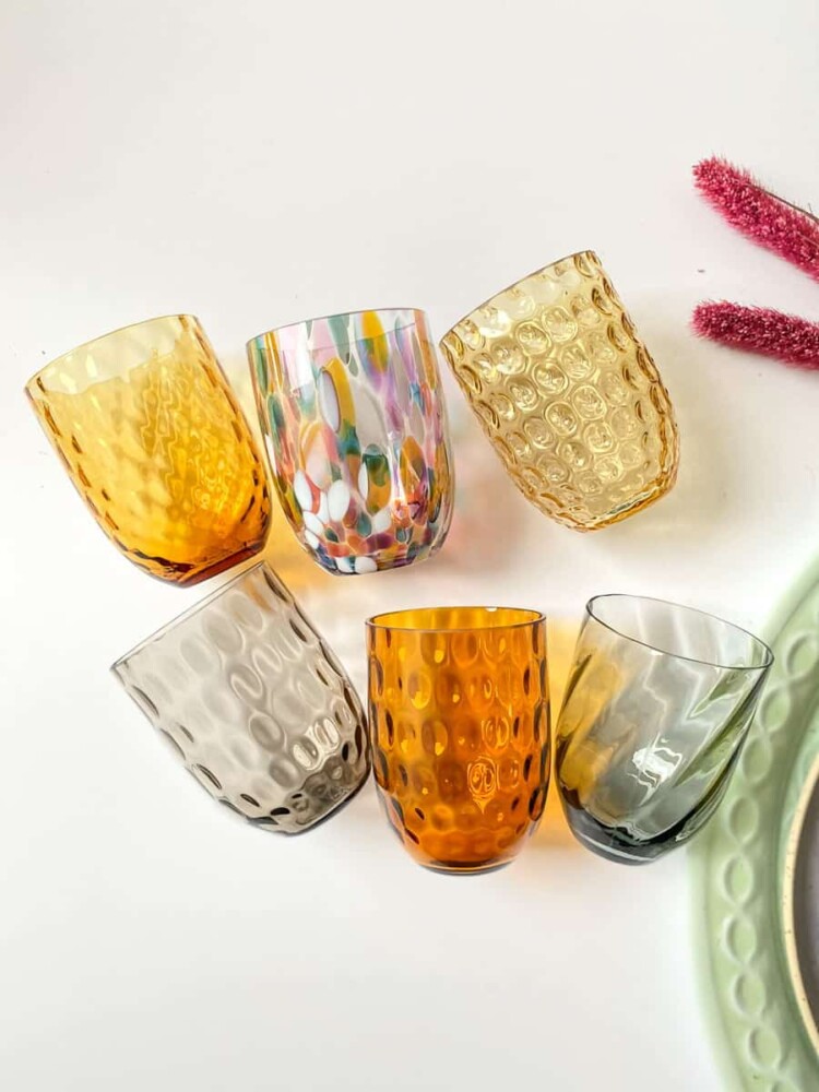 mundgeblasenes Glas, Glas mit Opalflecken, anna von lipa mix & match, swil glass, wawe glass, harlekin glass, tumbler, wasserglas, trinkglas, trinkglas