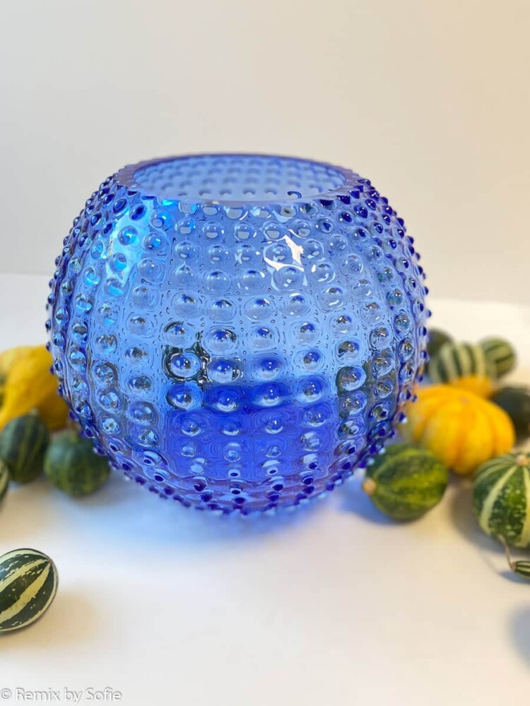 Anna von Lipa, Vase, Blumenvase, Blumenvase, Igelvase, Igelvase, Igelglas, Igelglasvase, Hobnail, Blumenvase.