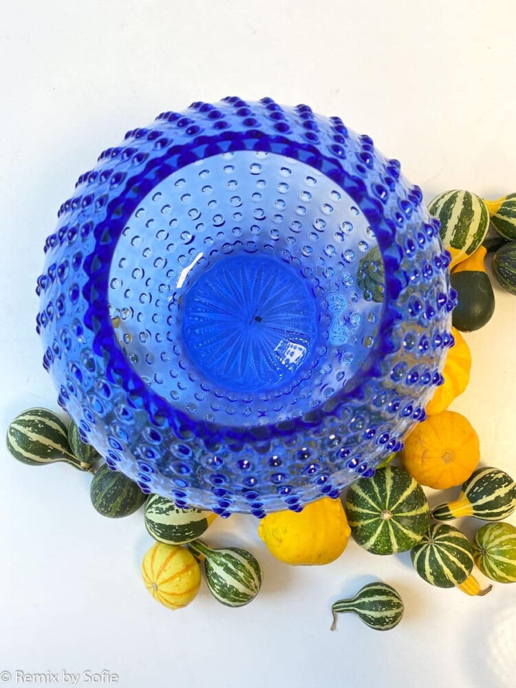 Anna von Lipa, Vase, Blumenvase, Blumenvase, Igelvase, Igelvase, Igelglas, Igelglasvase, Hobnail, Blumenvase.