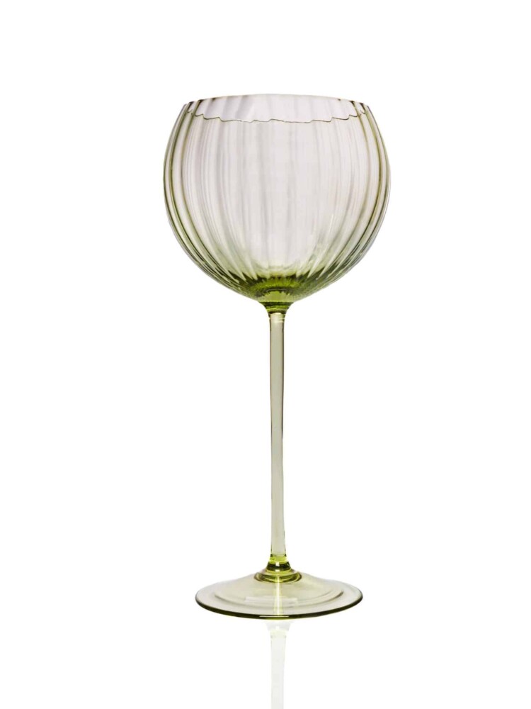 waldgrün, champagnerglas, lyon klar weinglas lyon, anna von lipa, mundgeblasenes glas, glas, aus der Tschechischen Republik, handgemacht, boronbezug, remix von sofie, design,