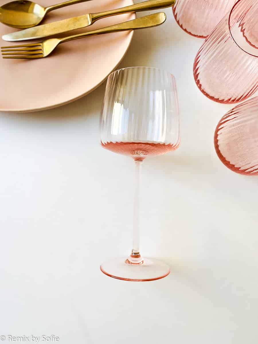 anna von lipa glass, anna von lipa weinglas, weinglas, weinglas, weinglas, mundgeblasenes glas, weinglas, tischdeckel, weinglas Lyon,