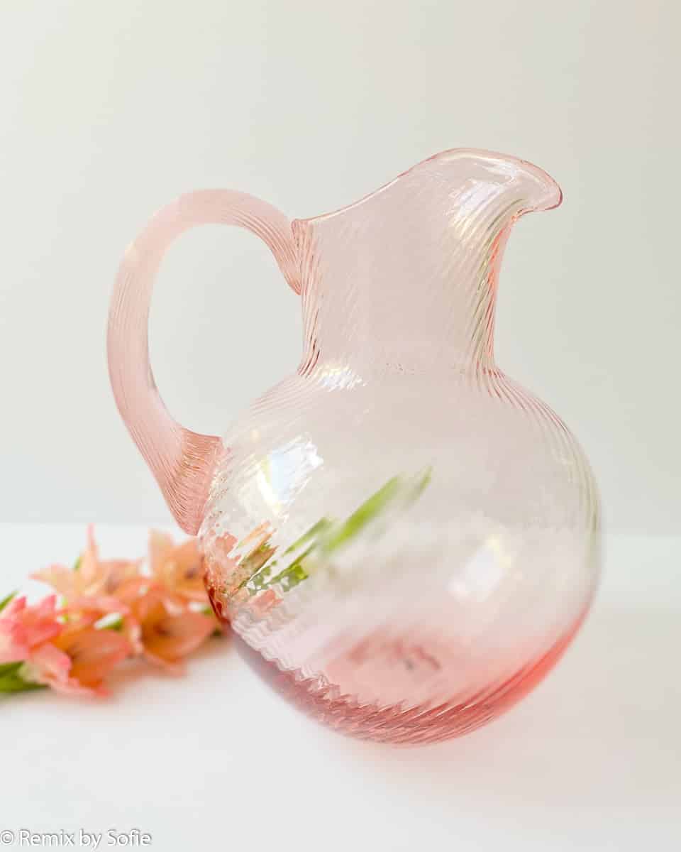 Anna von Lipa mundgeblasener Krug, 2 Liter Krug, Spiralkrug